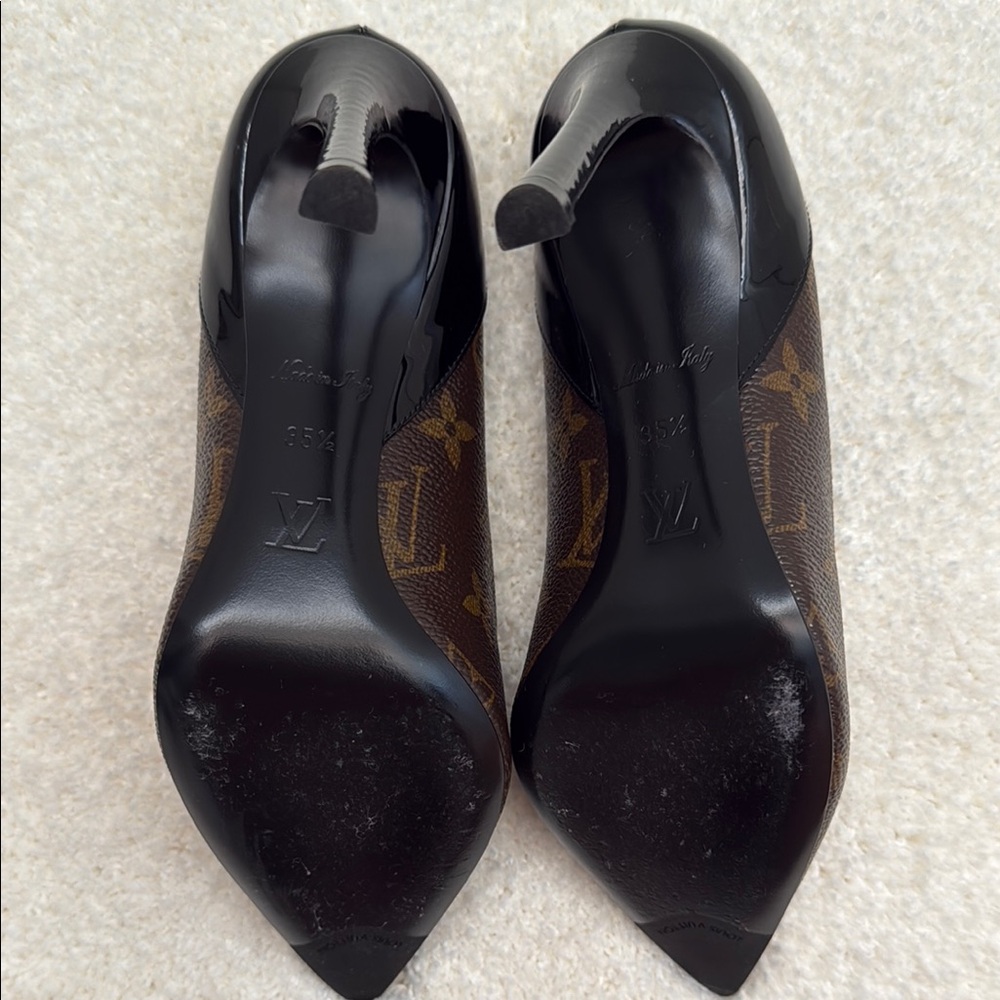 Louis Vuitton Cherie Monogram Leather Pump High Heel Stilettos - Picture 7 of 7